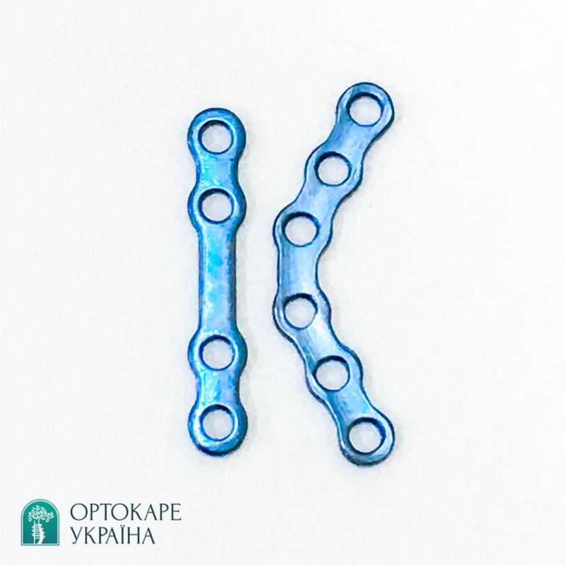 Пластина для реконструкція нижньої щелепи BMR з 4 отворами, пряма 1,5 мм